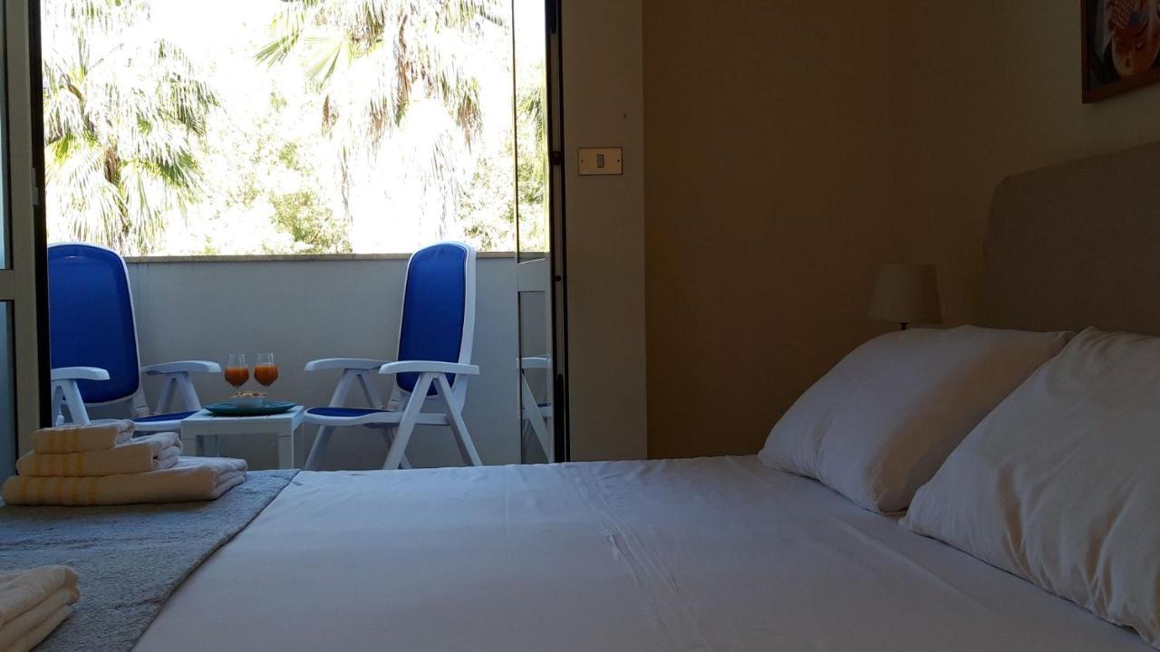 Le Barchette Villa San Cataldo  Eksteriør billede